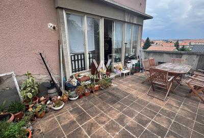 Apartament cu 5 camere decomandat în Central