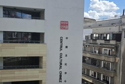 Garsonieră decomandată în Universitate