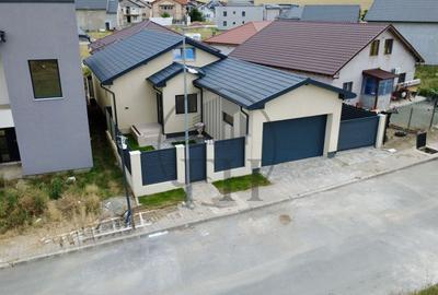 Casă individuală cu 5 camere în Valu lui Traian