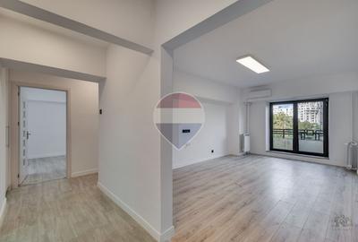 Apartament cu 4 camere decomandat în P-ța Unirii