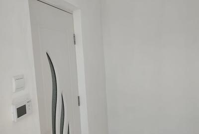 Vanzare apartament central luminos, ideal ptr persoane singure sau cuplu - 12