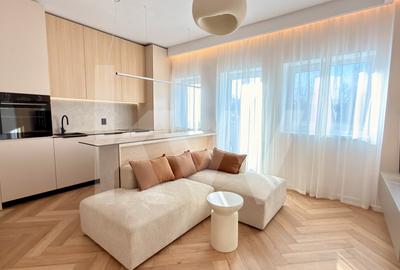 Apartament cu 3 camere semidecomandat, mobilat în Turnișor