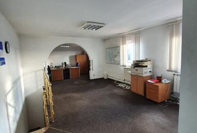 Inchiriere vila generoasa D+P+3 ideala sediu firma Cotroceni Elefterie metrou - 11