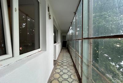 Apartament 3 camere Giulesti curat - 15