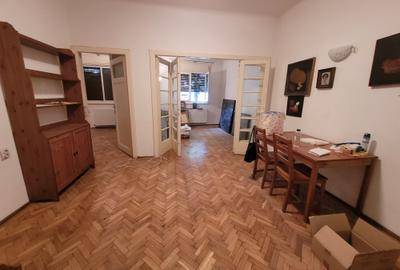 Apartament 3 camere- B-dul Al. Ioan Cuza, ideal  locuinta sau birou - 1