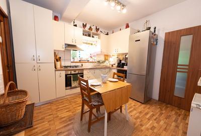 Casa de vanzare 4 camere, zona Otopeni, Odai - 8