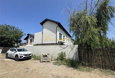 Duplex cu 5 camere în Central