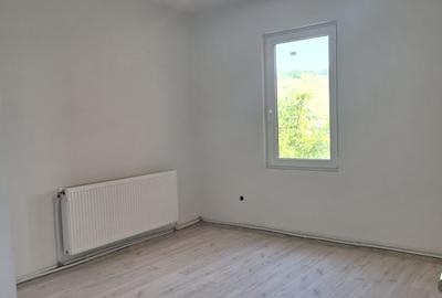 Casa recent renovata in Campenesti - 16