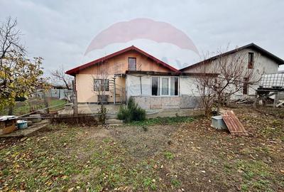 Casă / Vilă cu 4 camere de vânzare - 8