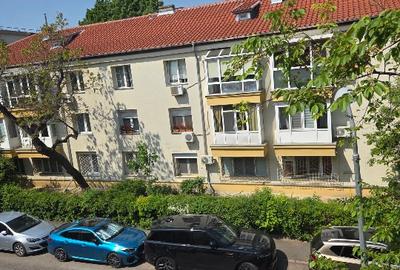 Apartament cu 2 camere semidecomandat în Floreasca
