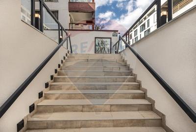 4 camere| semineu| piscina interioara | sauna | sala de sport| parcare - 28