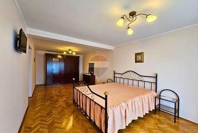 Vila tip duplex Banesti, 341 mp utili, garaj, vedere Caraiman - 11