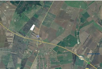Teren langa nodul de autostrada - 1