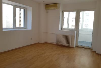 Inchiriere apartament 3 camere decomandate, Decebal stradal, 2 bai, metrou 5 min - 7
