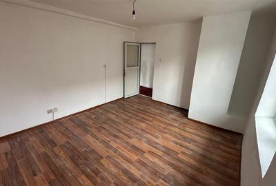 Apartament 3 camere Păcurari/Petru Poni - 4