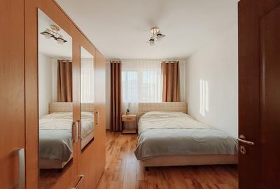 OPORTUNITATE!!! Ap cu 2 CAMERE+BIROU, zona ULTRACENTRALA , FLORESTI ,etaj 2 - 4