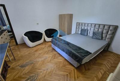 Apartament cu 2 camere decomandat în Ultracentral