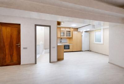 CAPITOL - B-dul. Mamaia - Apartament cu 4 camere si terasa de 80 mp. - 4
