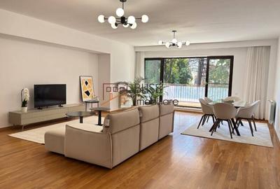 Apartament cu 4 camere decomandat în Aviatorilor