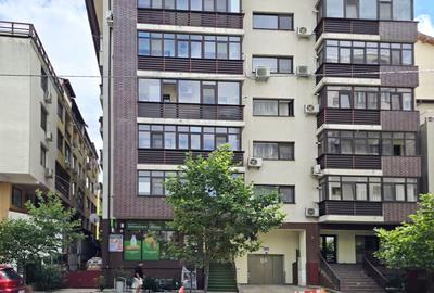 Apartament mall Vitan, bloc 2007, centrala, metrou, comision 0 - 2