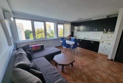 Apartament cu 2 camere semidecomandat, mobilat în Unirii