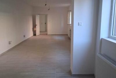 13 Septembrie-spatiul comercial stradal,renovat total,centrala termica - 11