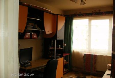 Vand apartaemnt cu 2 camere, cf. 1, semidecomandat, etaj 8/9, zona Aleea carpati - 4