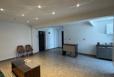 SPATIU COMERCIAL -DE VANZARE-MILITARI RESIDENCE-COMISION 0 - 8