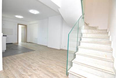 Apartament cu 5 camere decomandat, mobilat în Unirii
