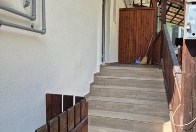 Apartament la casa etaj  renovat central - 2