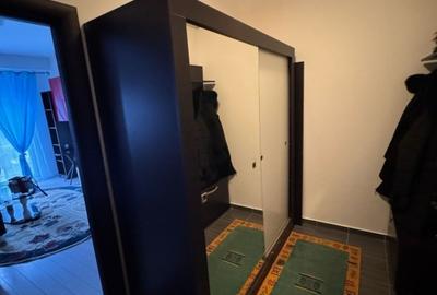 Garsonieră semidecomandată, mobilată în Roșu