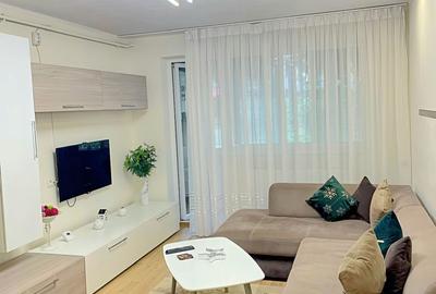 Apartament cu 3 camere decomandat, mobilat în Tomis Nord