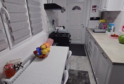 Vanzare apartament 3 camere , parter , micro 11 Târgoviște - 9
