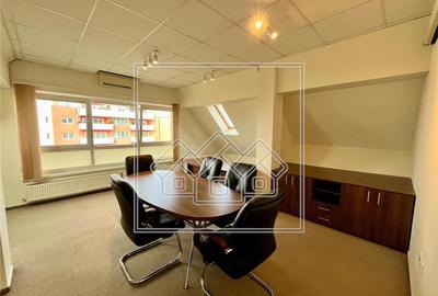 Spatiu birouri de inchiriat - 9 camere - teren 470 mp - 19