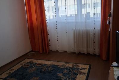 Apartament 4 camere parc Moghioros,etaj 10 / 10 ,liber - 18