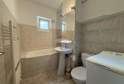 Apartament cu 2 camere, aleea Moldoveanu, et 1. - 11