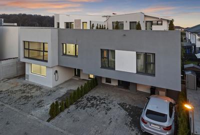 Vilă cu Design Distinct și Locație Excelentă - 33