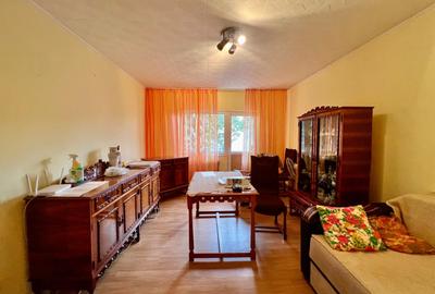 Apartament 4 camere, decomandat, 76mp utili, etaj 1 - Zona Soarelui - 2