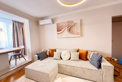 Apartament cu 3 camere semidecomandat, mobilat în Ultracentral