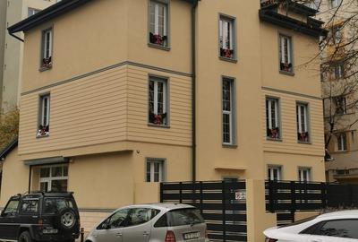 Casă individuală cu 4 camere în Obor