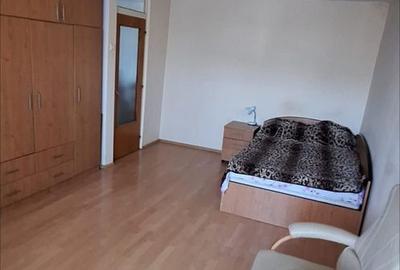 Garsonieră decomandată, mobilată în Lujerului