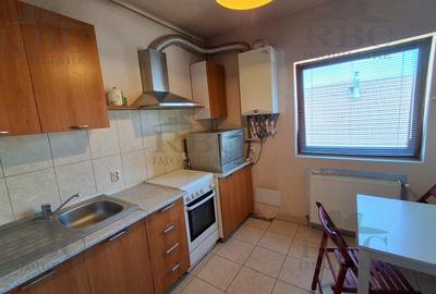 Apartament cu 2 camere decomandat situat in cartierul Andrei Muresanu - 10