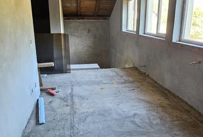 O casă nouă,teren generos și locul în care planurile de mâine pot începe astazi - 12
