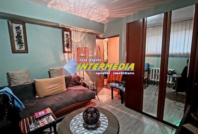 Apartament cu 2 camere decomandat, mobilat în Cetate