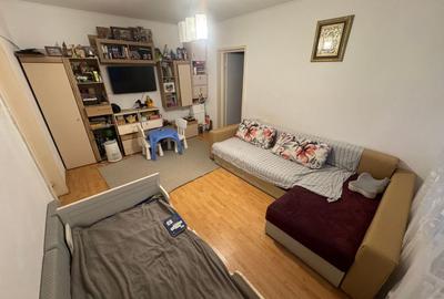 Apartament cu 2 camere semidecomandat, mobilat în Tomis II