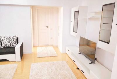 Apartament cu 3 camere semidecomandat, mobilat în Moșilor