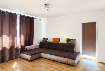 Apartament cu 3 camere decomandat în Nufărul