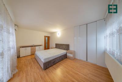 De închiriat - Apartament la casă cu 2 camere zona UTA - Arad - 1