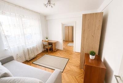 Apartament cu 2 camere semidecomandat, mobilat în Ultracentral