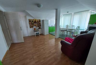 Vila de vanzare, 12 camere, zona Nord, Bacau - 6